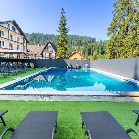 Madison Hotell Bukovel Exteriör bild